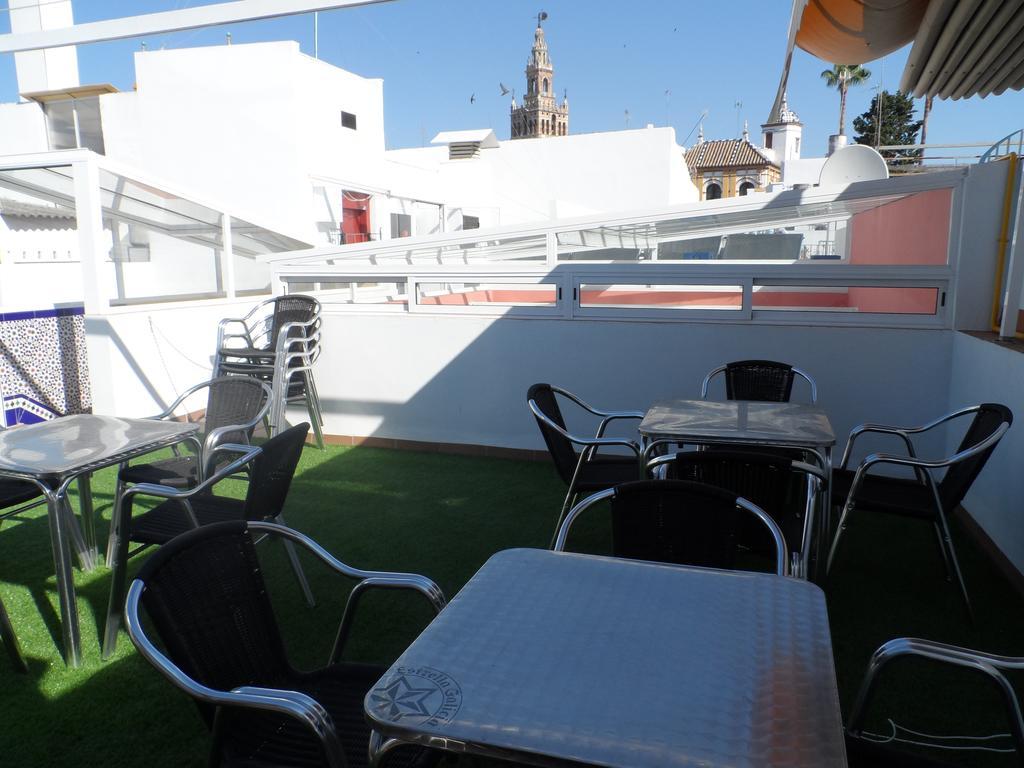 Hotel Doña Lina Sevilla Exterior foto